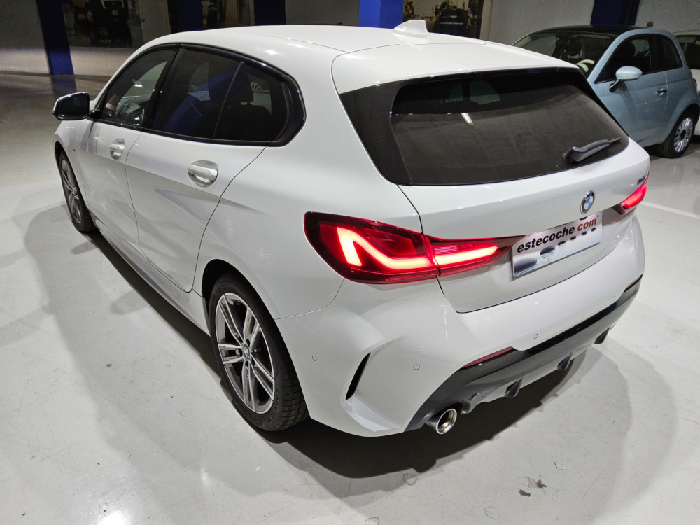 BMW SERIE 1 1.5 118I CORPORATE AUTOM. 5P M-SPORT - 31/03/2023 - 7.482 KM - BLANCO