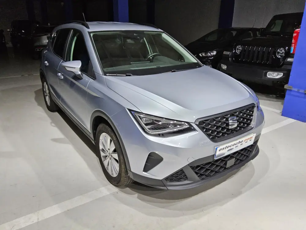 SEAT ARONA 1.0 TSI STYLE XL EDITION 110CV DSG - 17/04/2023 - 7.642 KM - GRIS MAGNETIC